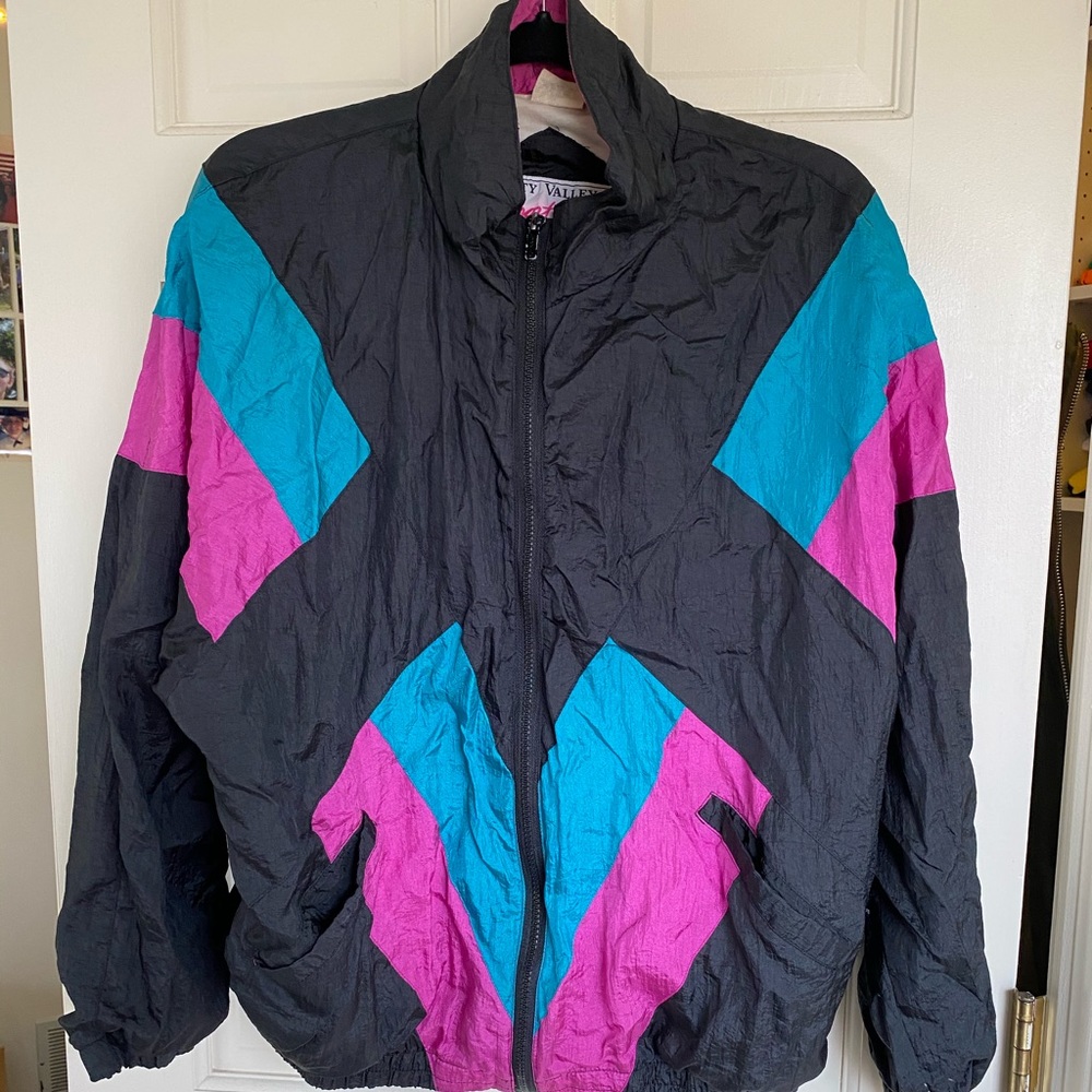 VINTAGE MISTY VALLEY SPORTS WINDBREAKER